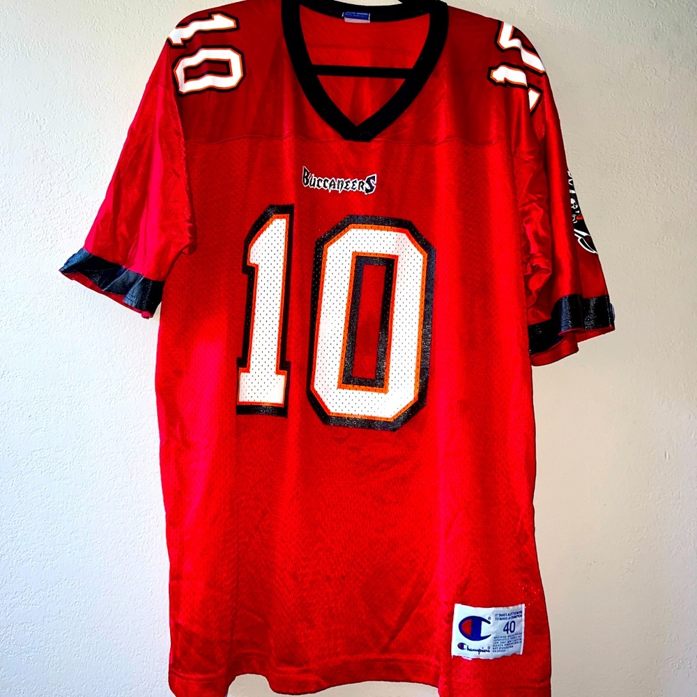 Size Medium, Buccaneers Champion Jersey